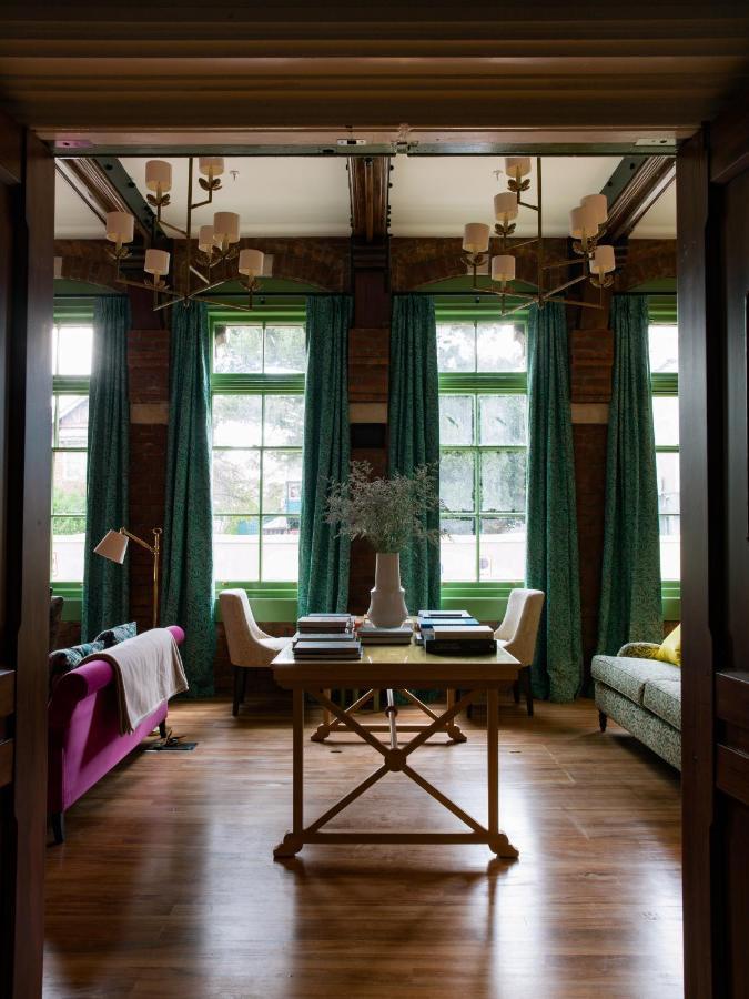 The Observatory Hotel Christchurch Extérieur photo The interior of the home
